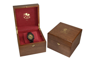 คอลเลกชัน Exquisite “Mickey Mouse 95th Anniversary” นาฬิกาผู้ชาย ลิมิเตดอิดิชัน สีดำ 3 เข็ม ระบบออโตเมติก สายหนัง ขนาดตัวเรือน 40 มม. (W06-03353-001)
